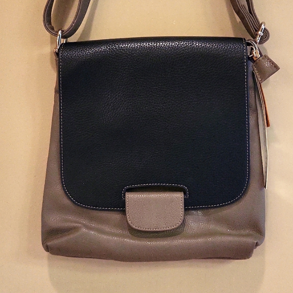 LOUENHIDEE, DESIGNED  IN AUSTRALIA 🇦🇺 MARLI CROSSBODY PURSE